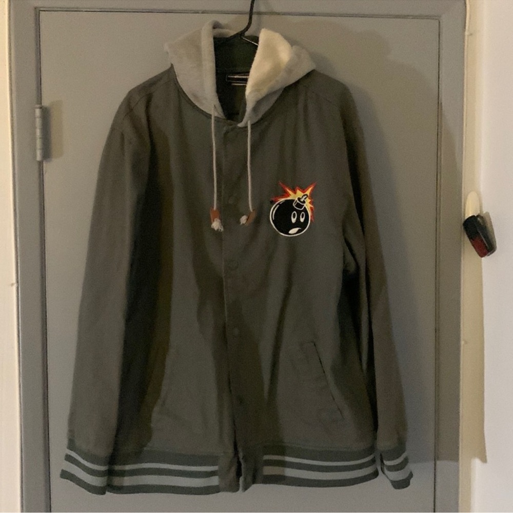 The Hundreds olive green, gray hood Bomb Patch Bomber Jacket size Lg. See pics